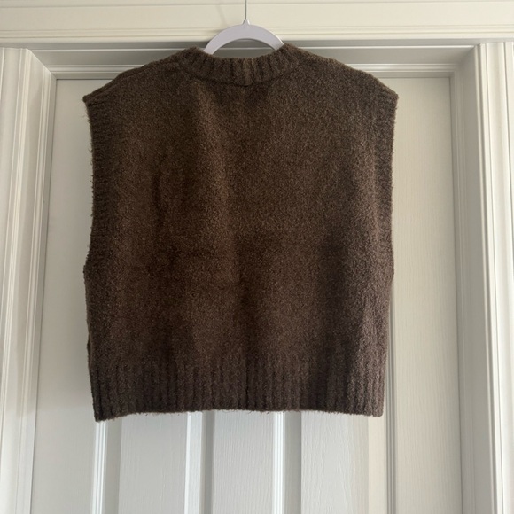 Madewell Bouclé sweater vest in hthr brownstone color size M - Picture 8 of 12